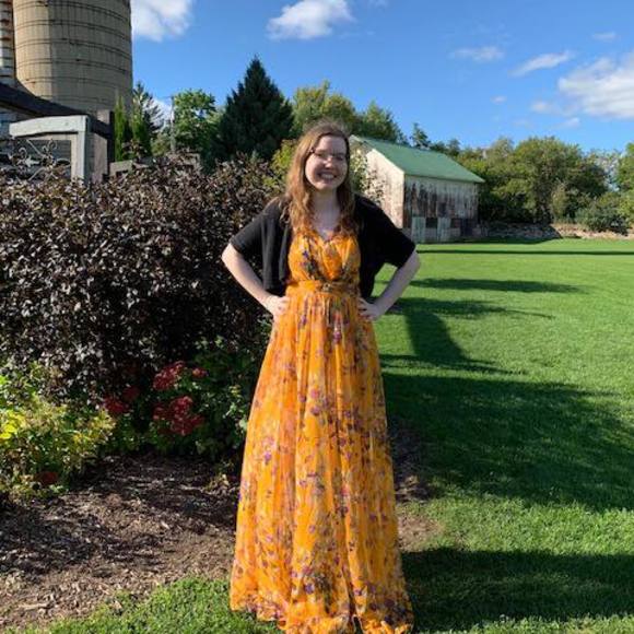 Meet your Posher, Taylor - Picture 1 of 1